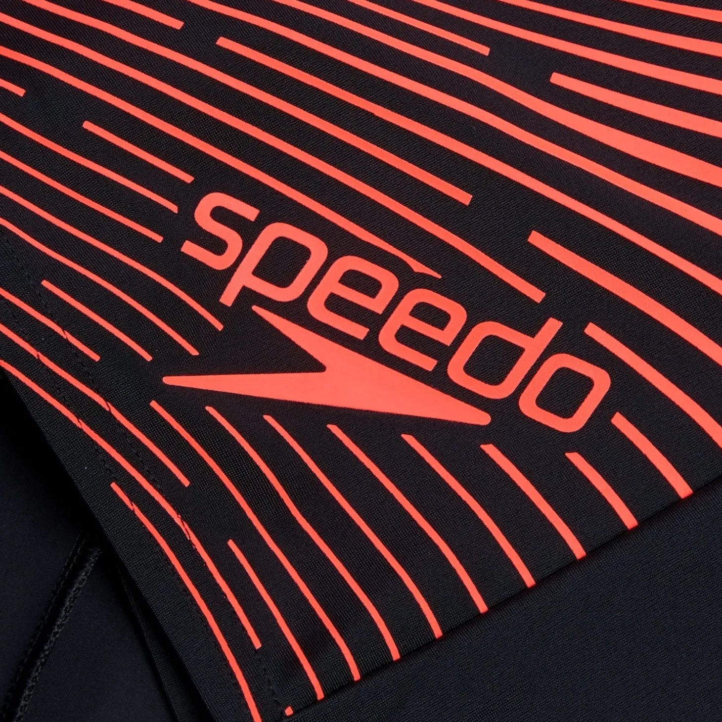 Men's Medley Logo Aquashort Black/Red