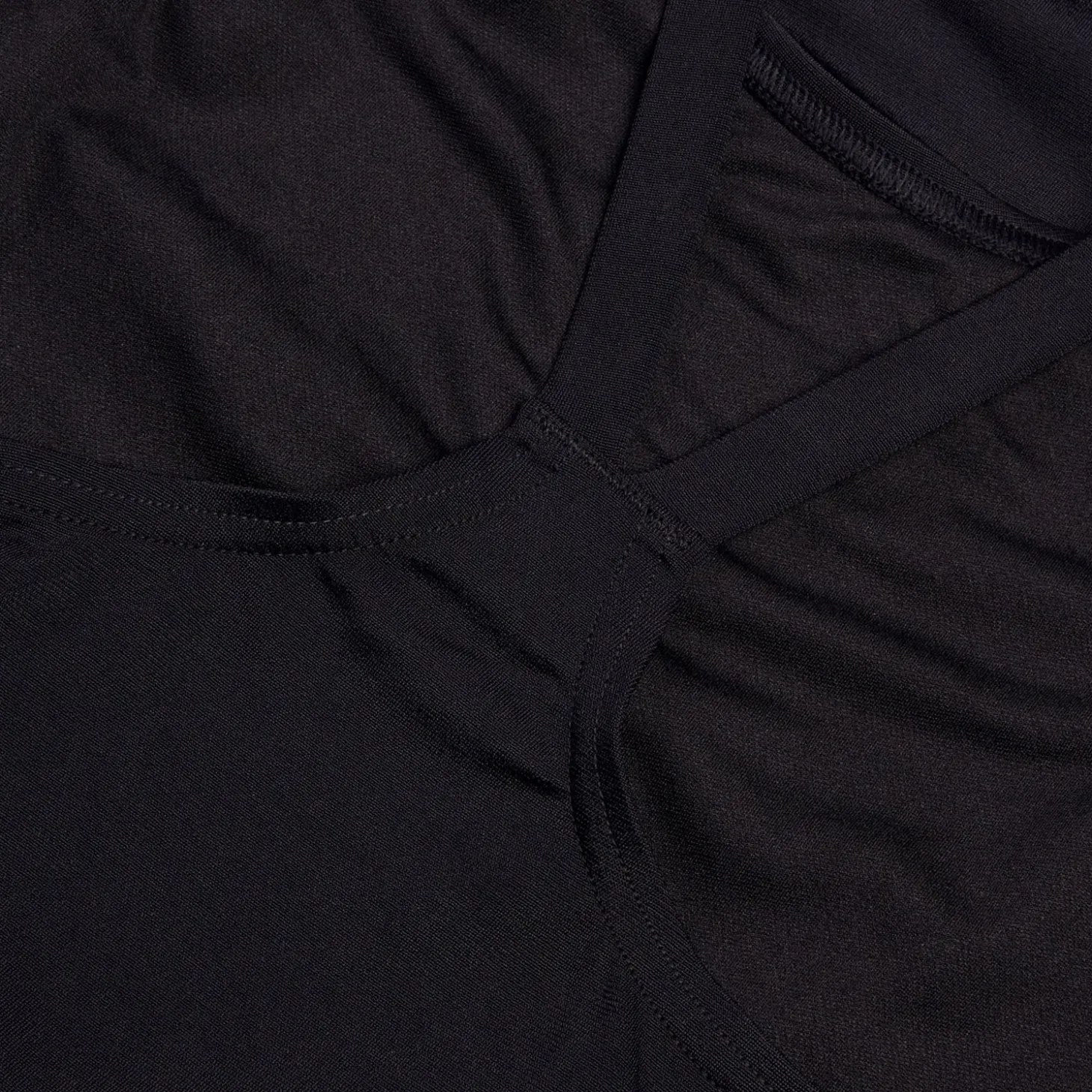 Women's Endurance+ V Neck Swimsuit Black