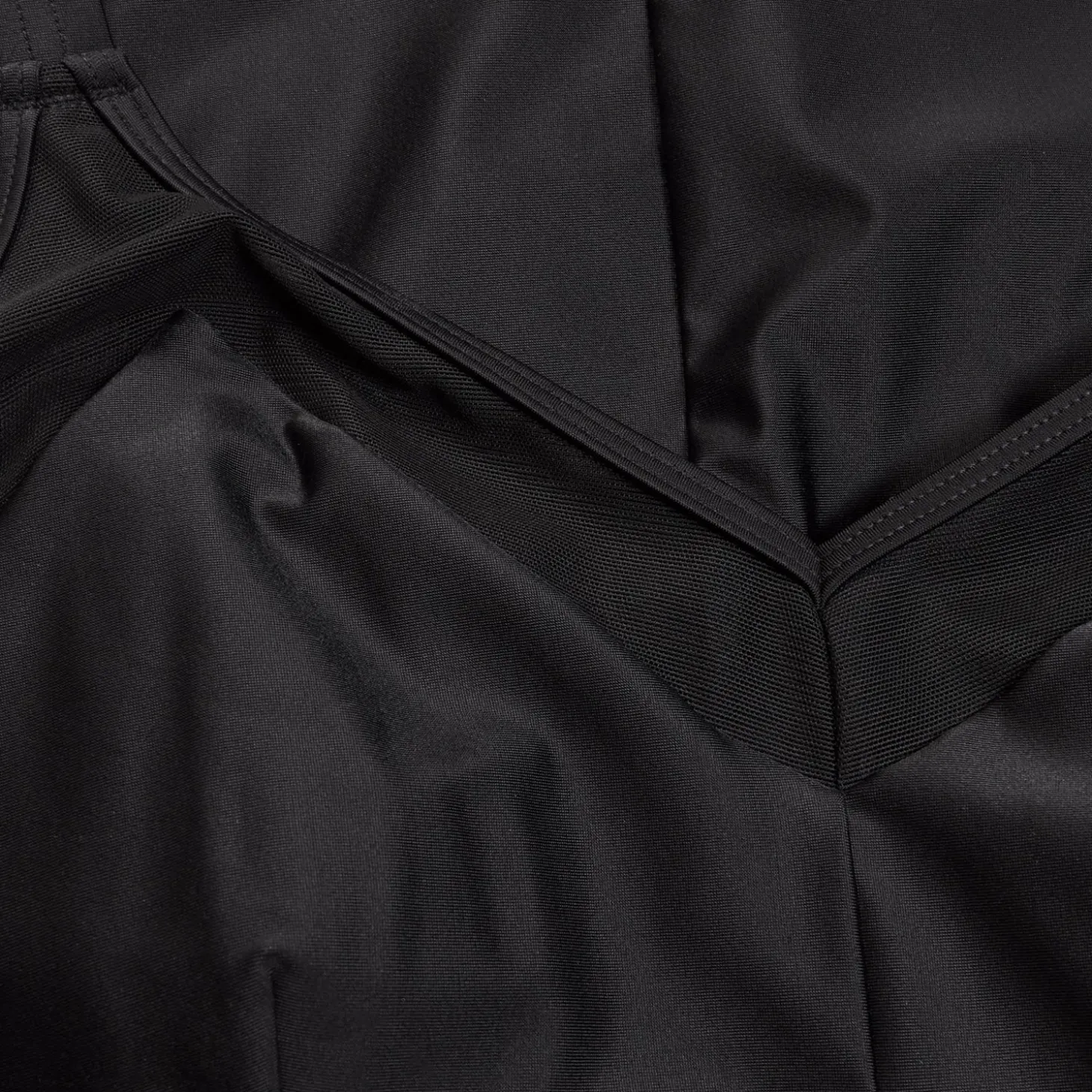 Women's Shaping LuniaGlow Swimsuit Black
