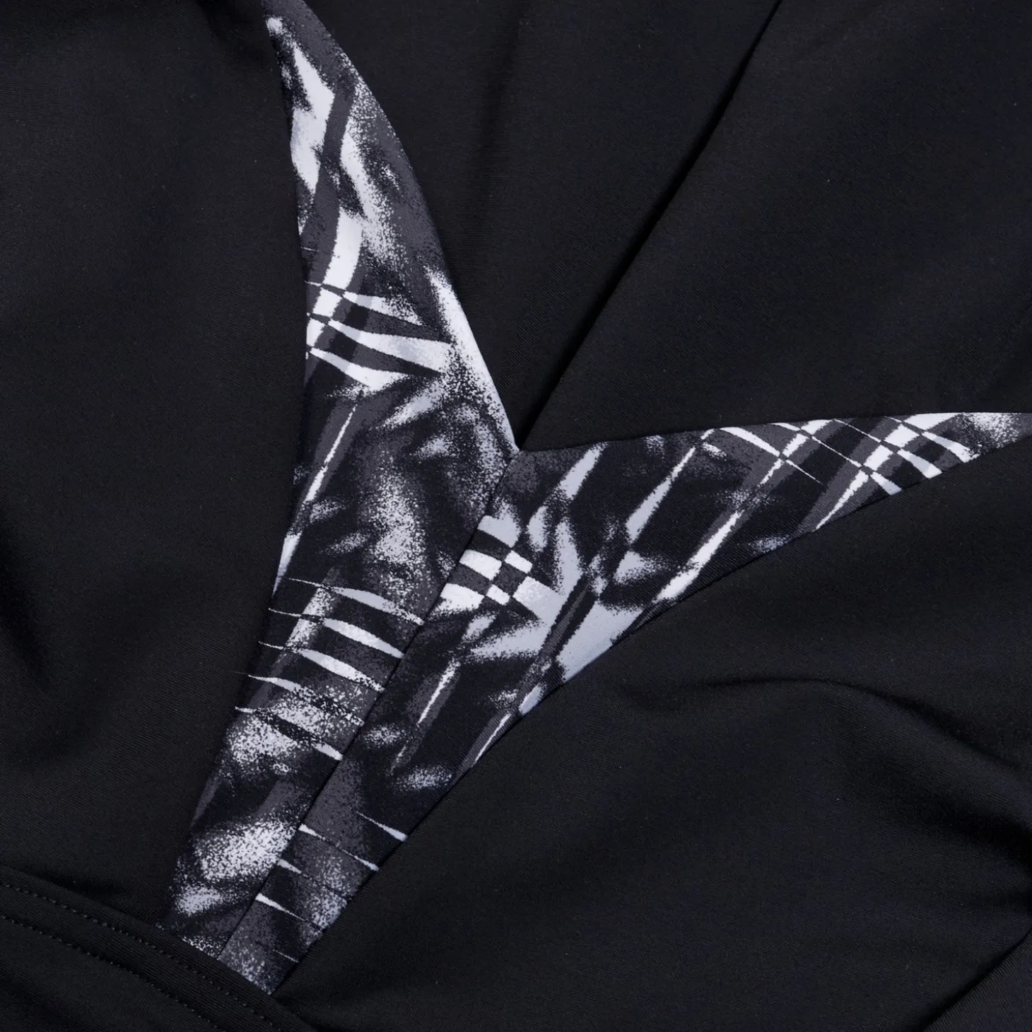 Women's Shaping Printed OpusGem DD+ Swimsuit Black/Grey
